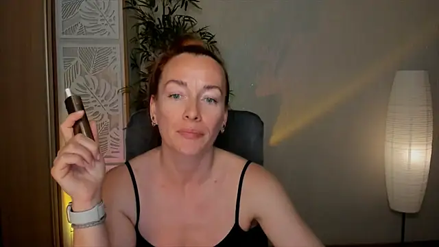 RebeccaMartinez online show from May 23, 12:47 pm