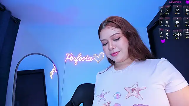 daniela hornny online show from November 30, 6:06 am