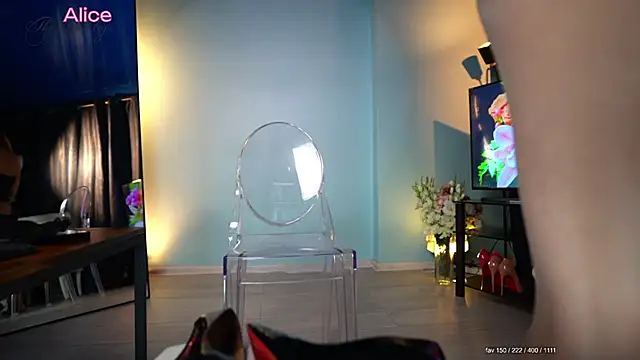 pinkheart  online show from November 13, 9:08 am