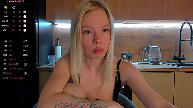 Olivia Bells online show from May 30, 10:16 pm
