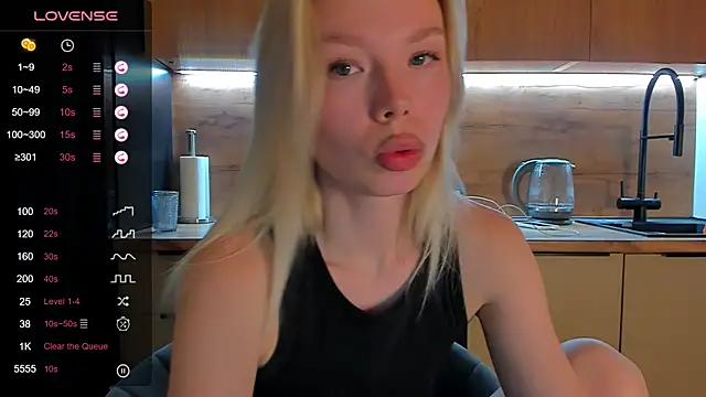 Olivia Bells online show from May 29, 10:08 pm