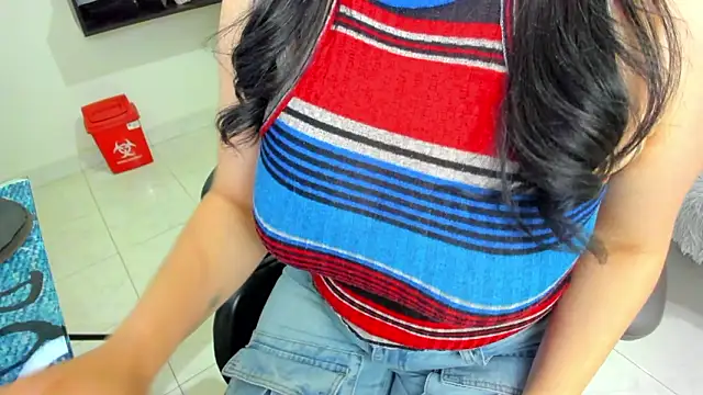 BellaFlaming online show from March 14, 11:22 am