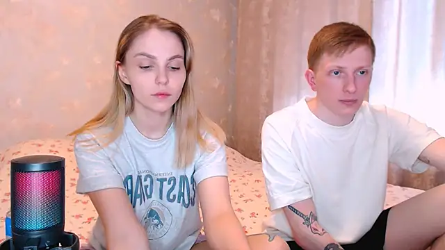 juliaanddima online show from May 15, 9:12 am