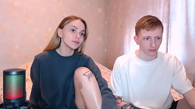 juliaanddima online show from May 5, 9:23 am
