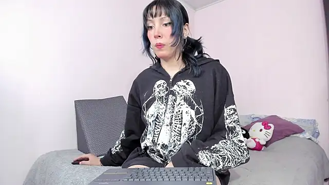 Room312  online show from May 30, 5:54 pm