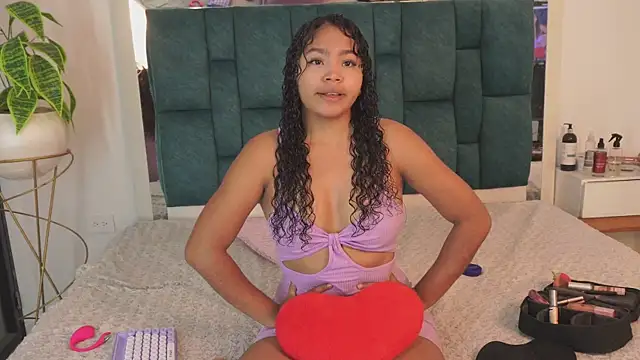Anais aradia online show from May 21, 7:06 am