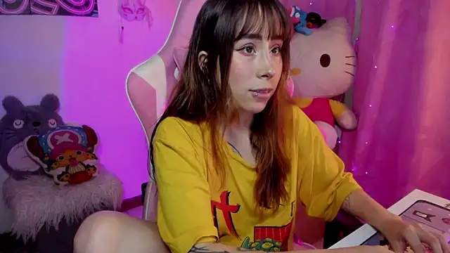 Snapshot of Waifu_Aika chatting on October 21, 8:02 pm Waifu Aika online show from October 21, 8:02 pm