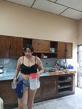 DanelyLopez online show from May 16, 8:41 pm
