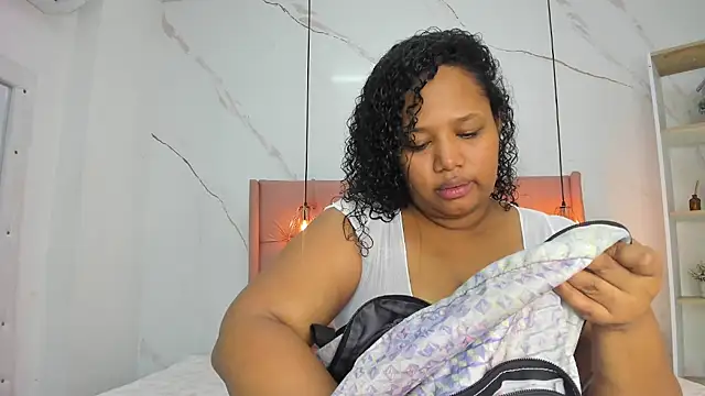 Belle Brunette online show from March 27, 11:44 am