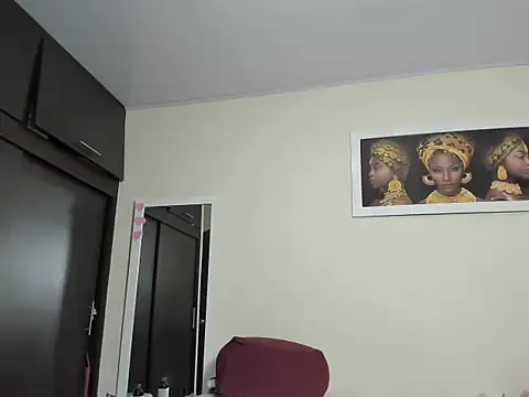 megan-hotxx online show from May 24, 4:33 am