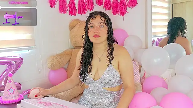 megan doll2 online show from May 8, 4:54 pm