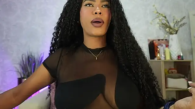 HOTBLACKANDWHITE2 online show from May 13, 3:12 am