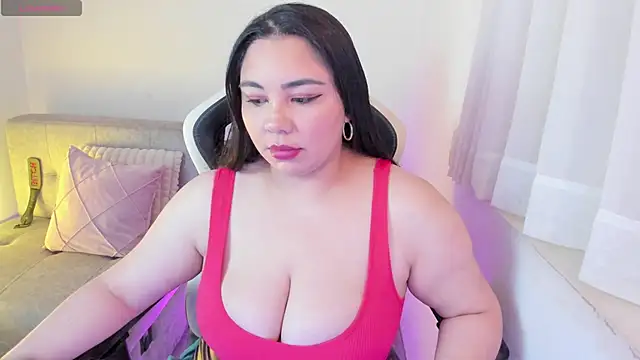 ambar-wells online show from April 28, 4:33 pm
