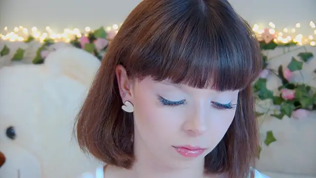 ElisabethDavis online show from March 23, 3:18 pm