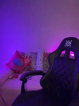 Your insomniya online show from April 9, 9:20 pm