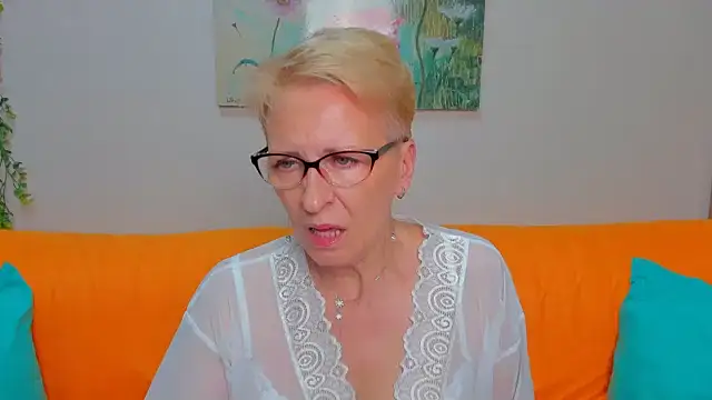 iamyourdream89 online show from May 22, 1:53 pm