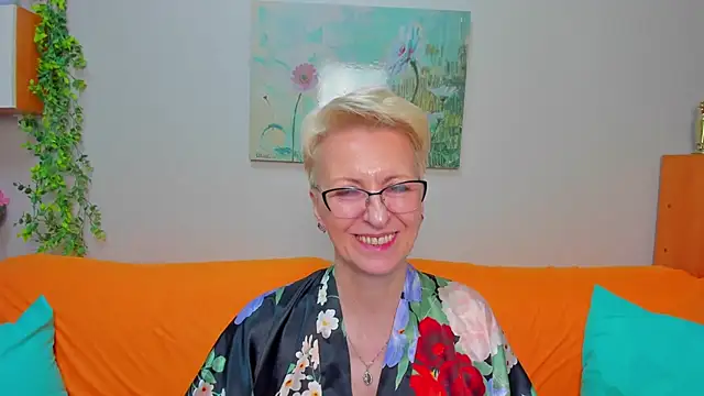 iamyourdream89 online show from March 27, 1:12 pm