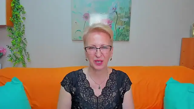 iamyourdream89 online show from May 21, 1:20 pm