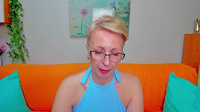 iamyourdream89 online show from May 20, 12:02 pm