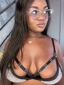 Noa Adams online show from May 16, 10:36 am