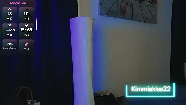 kimmiakiss22 online show from September 10, 11:38 pm