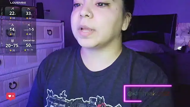 kimmiakiss22 online show from March 15, 4:47 am