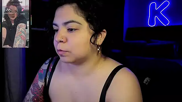 kimmiakiss22 online show from May 21, 3:26 am