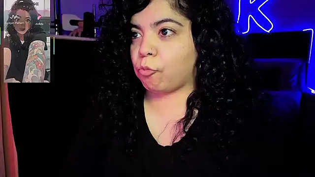 kimmiakiss22 online show from May 26, 3:50 am