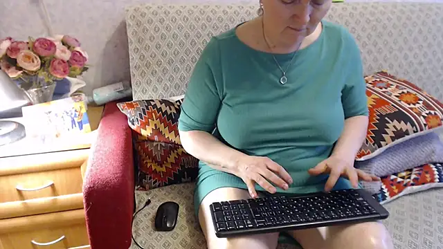 zarinafonliberman online show from May 5, 3:59 pm