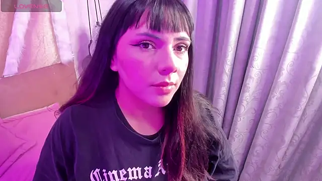 xhinata hyugax online show from March 3, 11:22 pm