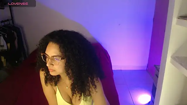 cataleya-miller  online show from July 29, 3:17 am