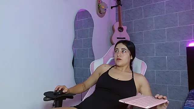 Dakota bumm online show from March 27, 5:02 pm