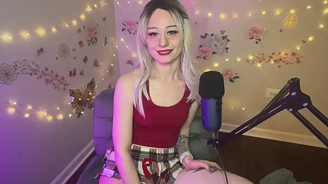 Starr1123 online show from May 19, 3:57 am
