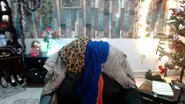 KarimaSarabe online show from December 16, 8:47 pm