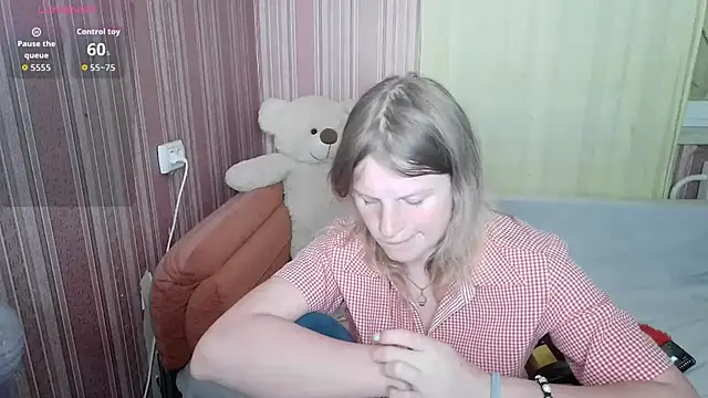Kathlyn  Heath online show from June 29, 7:13 pm