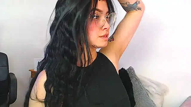 Isa Maiden1 online show from October 16, 5:59 pm