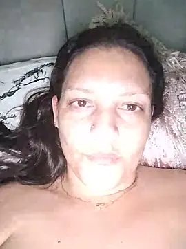 Mia Hampton online show from May 15, 1:11 am