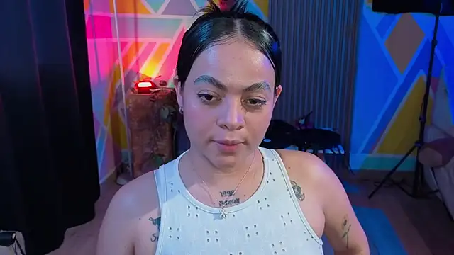 Cuttiealice online show from October 19, 7:49 pm