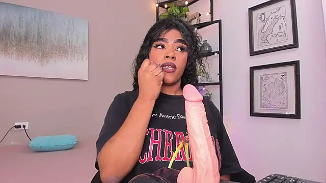 peachbrii online show from May 12, 4:13 pm