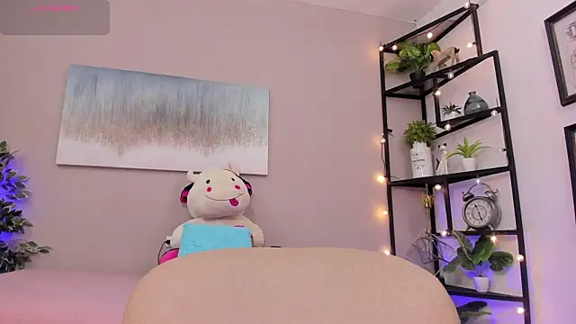 peachbrii online show from June 12, 12:46 pm
