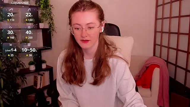KateCuddle online show from May 18, 4:07 am