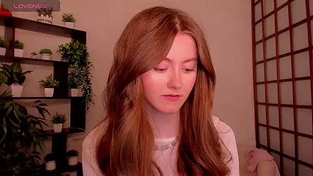 KateCuddle online show from May 20, 2:41 am