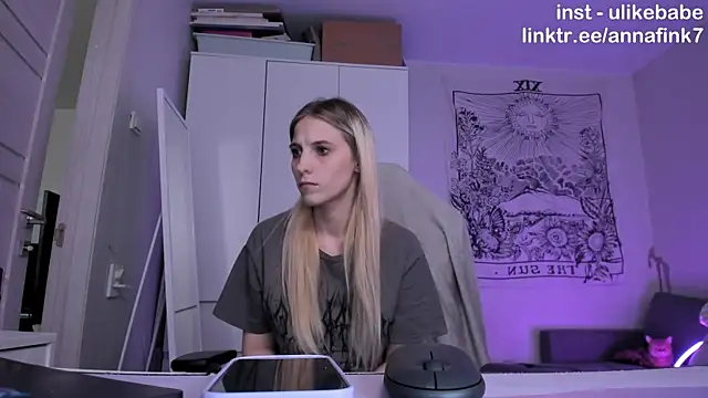 Anna Fink online show from November 20, 7:20 am