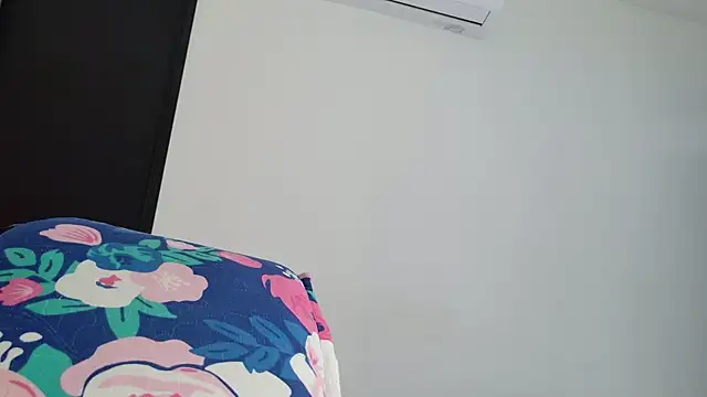 celeste sea online show from April 28, 7:18 pm