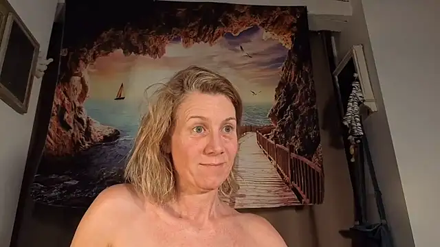 Lola Belgium online show from May 25, 5:56 pm