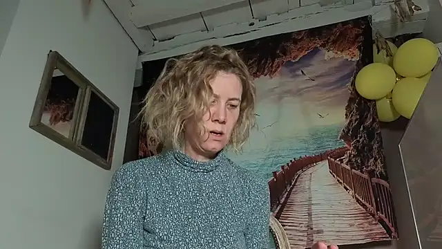 Lola Belgium online show from May 18, 4:18 am