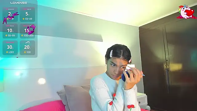 LauraAristizabal online show from October 16, 1:14 pm