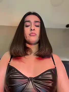 MiahWindsor online show from June 22, 3:22 am