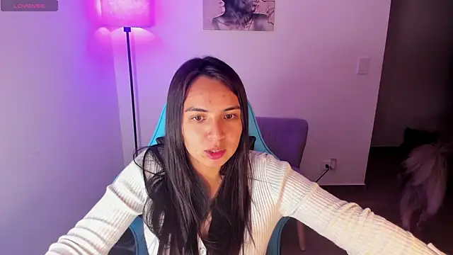 Emily Nicole online show from May 14, 12:38 am