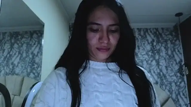  emma miller  online show from May 12, 11:28 am